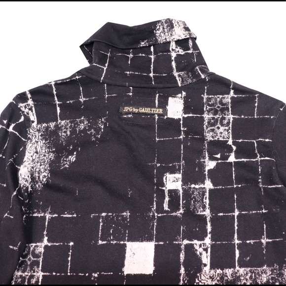 SOLD! Jean Paul Gaultier Turtleneck Sweater - Picture 4 of 7